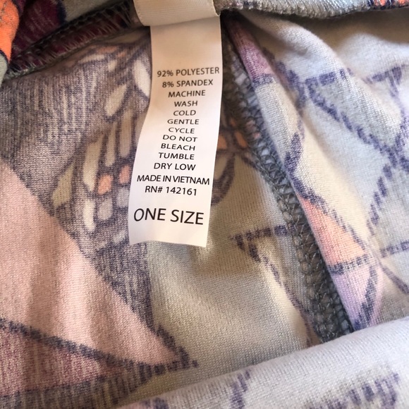 LuLaRoe Butterfly Leggings OS - Picture 6 of 6